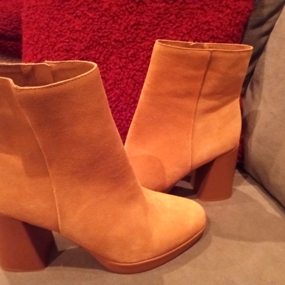 Women's Naturalizer Suede Mid-Calf Boots - Picture 5 of 11